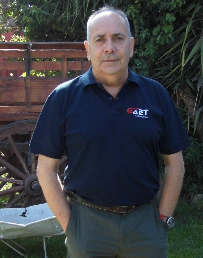 Carlos Segovia / Ventas